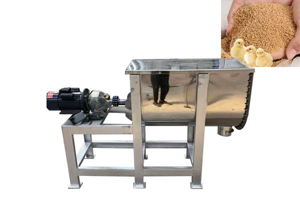 Poultry farm chicken feed mixer