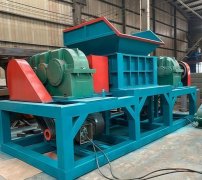 Shredder Crusher Machine