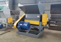  Blade Type Crusher Machine