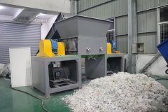 Blade Type Crusher Machine vs Universal Crusher &ndash; Which One Fits Your Production Line?