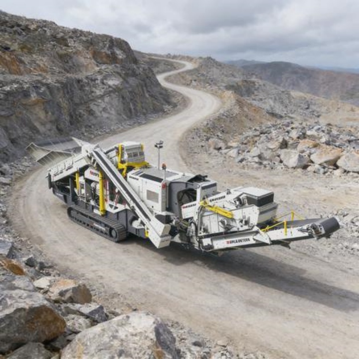Track‑mounted Full‑hydraulic Mobile Crushing Station
